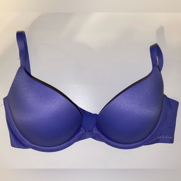Victoria’s Secret PINK and Calvin Klein Bras - Picture 9 of 10